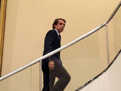 El expresidente del Gobierno y presidente de FAES Jose Maria Aznar, este lunes en la presentación de una biografía sobre Miguel Maura.