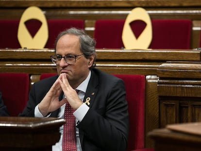 El presidente de la Generalitat, Quim Torra, en el Parlament. En el vídeo, reacciones de diferentes ministros y líderes políticos sobre el ultimátum de Torra a Sánchez.