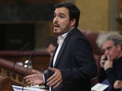 El coordinador general de IU, Alberto Garzón durante su intervención en el pleno del Congreso.