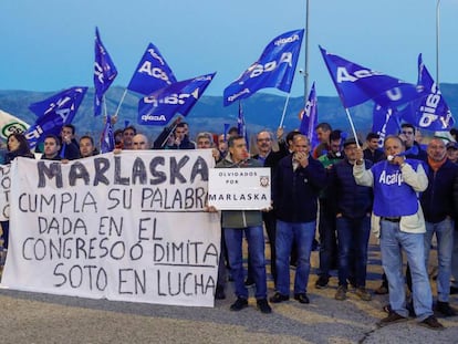 En vídeo, los sindicatos de Prisiones durante el piquete organizado esta mañana en el acceso a la cárcel de Soto del Real.