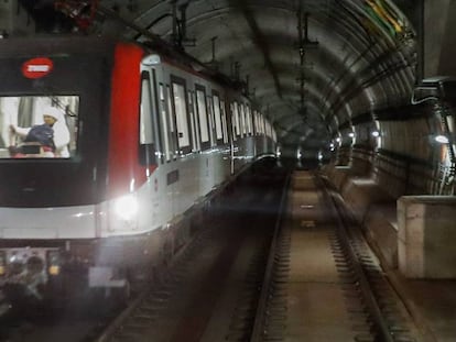 A Metro train in Barcelona was vandalized on Sunday. (Spanish audio)