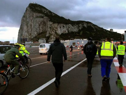 Gibraltar, fotografiado el pasado martes. En vídeo, Pedro Sánchez asegura sentirse "contrariado" por el papel que Reino Unido quiere darle a España sobre el futuro de Gibraltar.