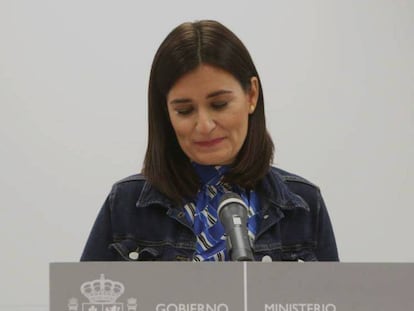Carmen Montón, durante el anuncio de su dimisión como ministra de Sanidad. En vídeo, la jueza archiva el caso sobre el máster de la exministra Carmen Montón.