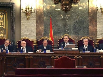 El tribunal designado para juzgar a los líderes independentistas catalanes. En vídeo, el Supremo celebra la vista previa al juicio contra el procés.