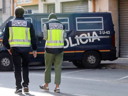 Momento de la detención del presunto yihadista en Mataró.