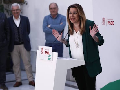 La secretaria general del PSOE-A, Susana Díaz, durante la rueda de prensa.