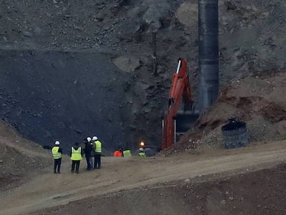 Trabajos de rescate de Julen, el niño de dos años que cayó en un pozo en Totalán. En el vídeo, las cifras del caso.