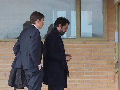 El presidente del Parlament, Roger Torrent, ayer en la prisión de Soto del Real. En vídeo, recuento de los cargos, acusados y testigos del juicio del 'procès'.