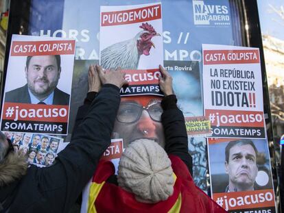 Protestas en el Tribunal Supremo, este martes. En vídeo, los CDR cortan la AP-7 en Sant Celoni por el juicio del 'procés'.