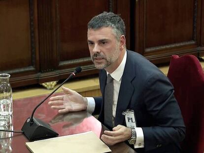 Santi Vila, durante su declaración. En vídeo, Vila explica su dimisión.