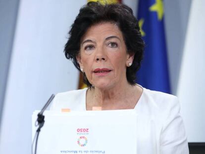 Isabel Celáa, durante la rueda de prensa tras el Consejo de Ministros.