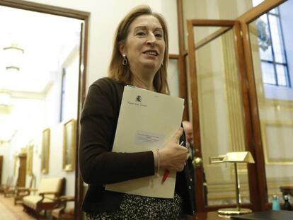 Ana Pastor, presidenta del Congreso, este lunes en Madrid. En vídeo, sus declaraciones en la cadena COPE.