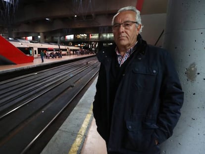 Juán Jesús Sánchez Manzano en la estación de Atocha el pasado jueves. En vídeo, se cumplen 15 años del 11-M: el peor atentado terrorista en España que dejó 193 muertos.