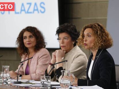 Desde la izquierda: las ministras María Jesús Montero, Isabel Celáa y Meritxell Batet, en el Consejo de Ministros del pasado viernes. En vídeo, retransmisión en directo de la Diputación Permanente.