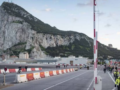 En vídeo, la Eurocámara acepta definir Gibraltar como "colonia".