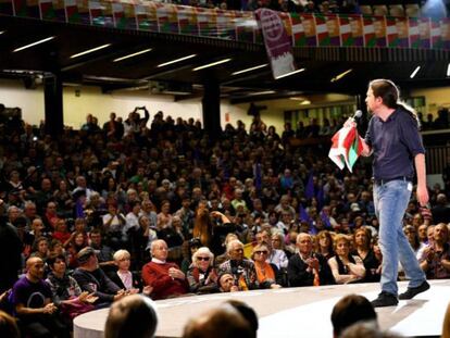 Pablo Iglesias en un momento del mitin de este domingo en Eibar.