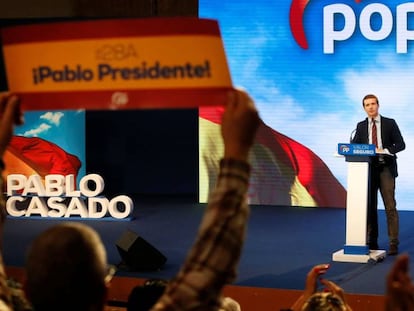 El candidato del PP, Pablo Casado, durante un mitin en Alicante.