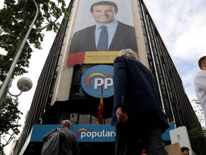 Sede del PP en la calle Génova de Madrid.En vídeo, declaraciones del presidente de la Xunta, Nuñez Feijóo.