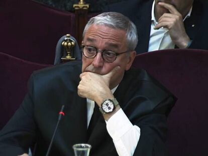 En vídeo, momento en el que el el jefe de los antidisturbios de los Mossos carga contra la gestión de Sànchez el 20-S. Foto: Javier Melero, abogado de Joaquim Forn, durante la declaración del mando policial.