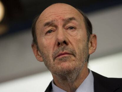 Rubalcaba, en una imagen de febrero. En vídeo, homenaje a Rubalcaba en el acto de inicio de campaña del PSOE, este jueves.