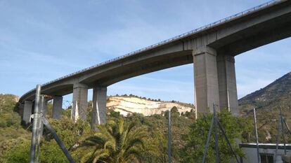 Autovía A-92 a su paso por Huétor-Santillán (Granada).