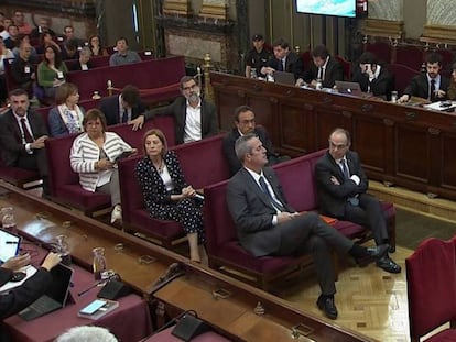 Imagen de la sala del juicio a la cúpula del independentismo, en la sesión del 29 de mayo. En vídeo, el Gobierno critica el informe de la ONU que descalifica la detención de los políticos independentistas.