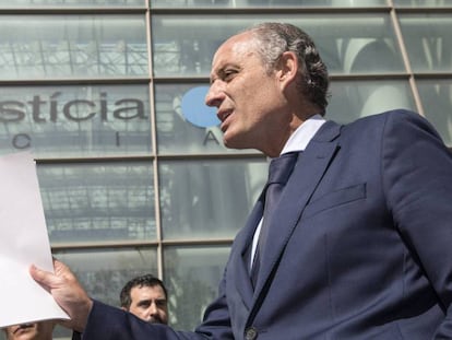 El expresidente valenciano Francisco Camps llega a declarar este miércoles a los juzgados de Valencia.