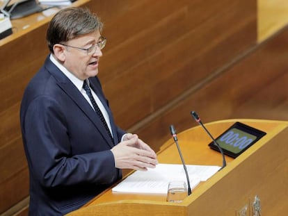 El president de la Generalitat en funciones, Ximo Puig, durante su intervención en el debate de investidura en Les Corts Valencianes. En vídeo, declaraciones de Puig.