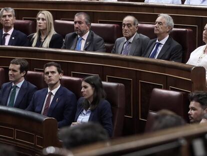 Adriana Lastra, Pablo Casado, Albert Rivera e Irene Montero, este jueves durante el homenaje a las víctimas de terrorismo.