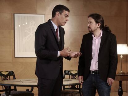 Sánchez junto a Pablo Iglesias. En vídeo, declaraciones de Ximo Puig, presidente de la Generalitat valenciana, sobre la negociación para la investidura de Pedro Sánchez.