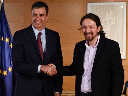 El presidente del Gobierno en funciones y secretario general del PSOE, Pedro Sánchez, y el líder de Podemos, Pablo Iglesias. En vídeo, las reacciones de Podemos tras las palabras de Sánchez de ayer en la SER.