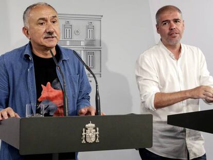 José María Álvarez (izquierda) y Unai Sordo, el jueves después de reunirse con Pedro Sánchez.