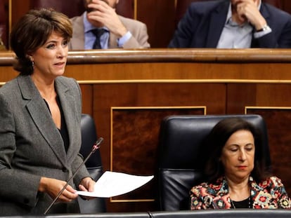 Dolores Delgado en una intervención en el Congreso. En vídeo, la ministra de Justicia en funciones en entrevista con Onda Cero.