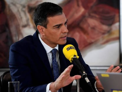 Pedro Sánchez durante una entrevista en la cadena SER, en una imagen de archivo. En vídeo, las declaraciones de Sánchez.