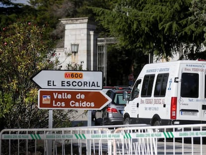 Entrada al Valle de los Caídos, este lunes. En vídeo, todo preparado para la exhumación de Franco.