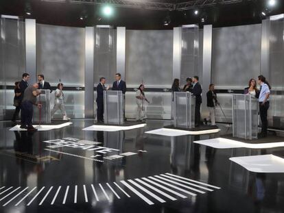 Los candidatos se preparan para el debate. En vídeo, los mejores momentos del debate.