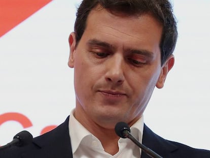 Albert Rivera ,en la sede de Ciudadanos para anunciar su dimisión.