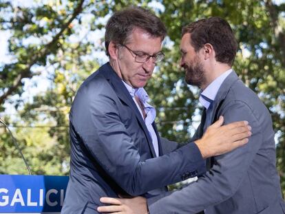 Alberto Núñez-Feijóo (izquierda) y Pablo Casado, el pasado septiembre durante un acto del PP gallego. En vídeo, declaraciones de Feijóo.