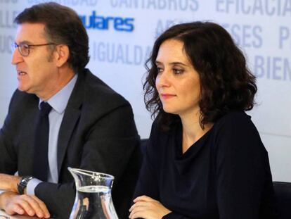 Alberto Núñez Feijóo e Isabel Díaz Ayuso, durante la reunión del comité ejecutivo nacional del PP, celebrado el 12 de noviembre. En vídeo, declaraciones de la presidenta de la Comunidad de Madrid.