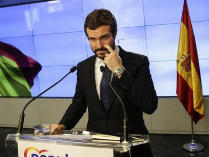 El presidente del PP, Pablo Casado en una rueda de prensa. En vídeo, las declaraciones del líder popular.