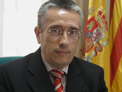 En la foto, el alcalde asesinado de Polop, Alejandro Ponsoda. En vídeo, comienza el juicio por el asesinato en 2007.