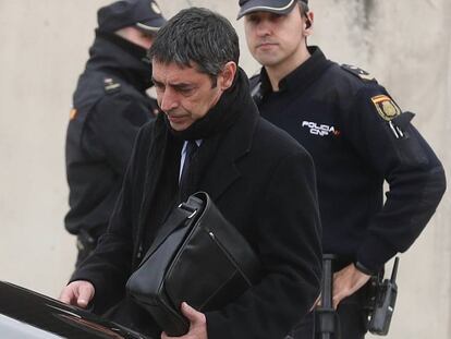 Josep Lluís Trapero, a la salida de la Audiencia Nacional, este lunes.