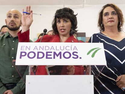 En foto, Teresa Rodríguez, durante la rueda de prensa, este jueves. El vídeo en el que Teresa Rodríguez y Pablo Iglesias explican su decisión.