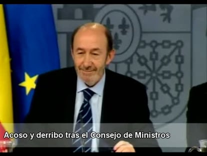 El día en que Zapatero y los barones cedieron el timón a Rubalcaba