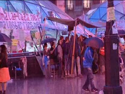 El núcleo del 15-M acuerda irse el domingo