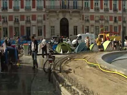 Un punto informativo y una carpa con resistentes se quedan en Sol
