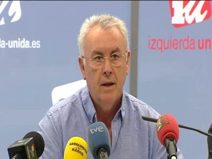 Cayo Lara: la decisión de Extremadura "está fuera de la política federal de IU"