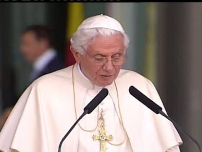 Benedicto XVI avisa de que solo se puede seguir a Jesús en la Iglesia
