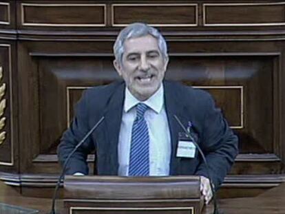 IU: "El PP y el PSOE se ponen del lado de la usura"