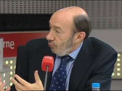 Rubalcaba: "Si el PP no quiere el impuesto que diga por qué"